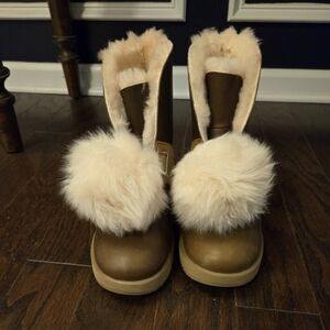 Uggs Isley Pompom waterproof